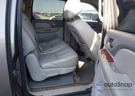 2011 Chevrolet Suburban 1500 Lt1 z USA, uszkodzony, nr VIN 1GNSCJE09BR344091